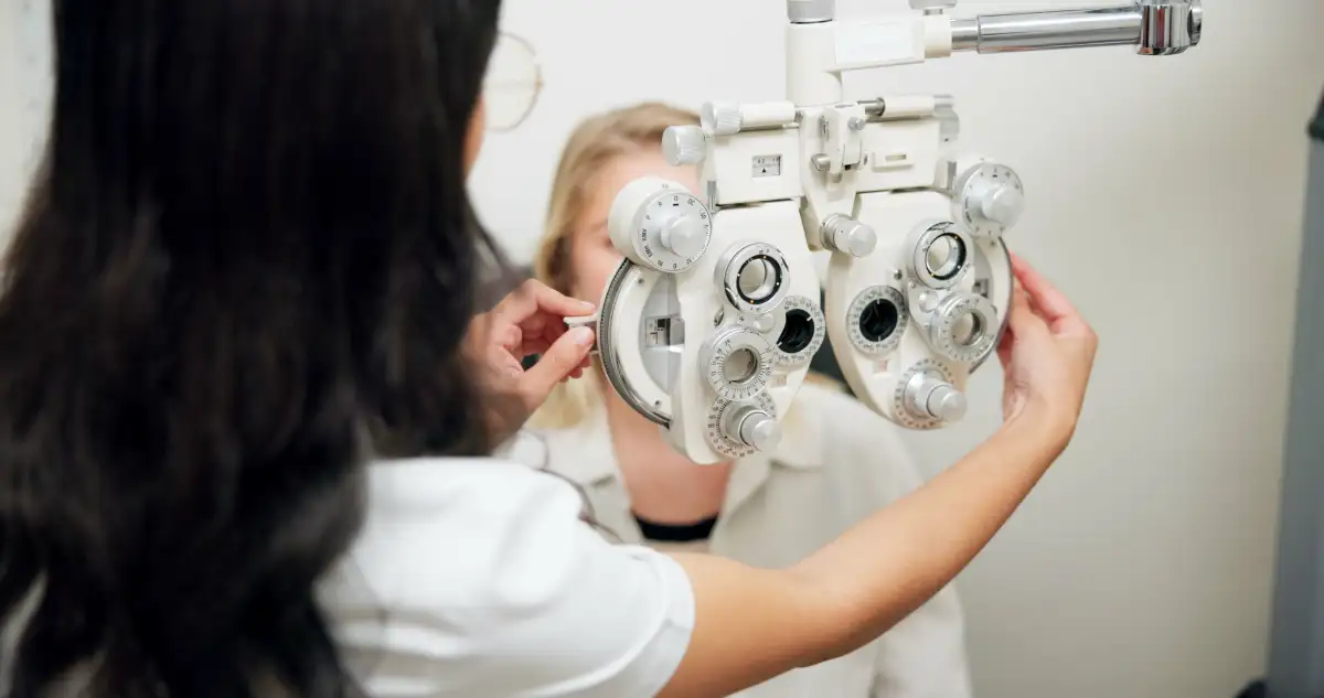 Ophthalmologist, Test Or Patient On Lens Machine Tool